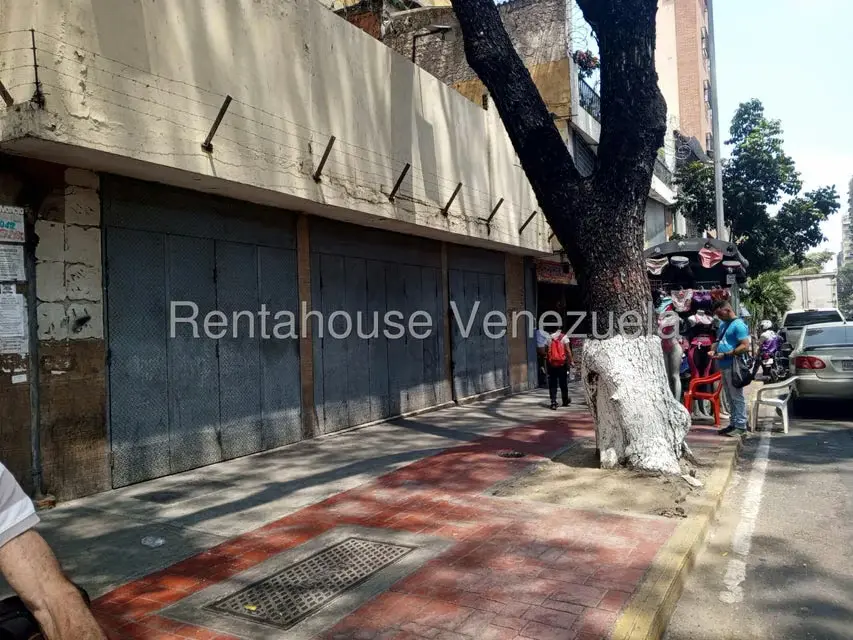 Local Comercial en Venta en Parroquia Santa Teresa, Distrito Metropolitano - 24
