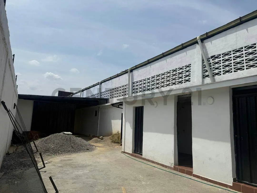 Se Alquila Galpón Con Local Comercial En Barquisimeto Edo Lara. - 3