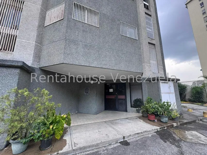 Apartamento (1 Nivel) en Venta en La Urbina, Distrito Metropolitano - 2
