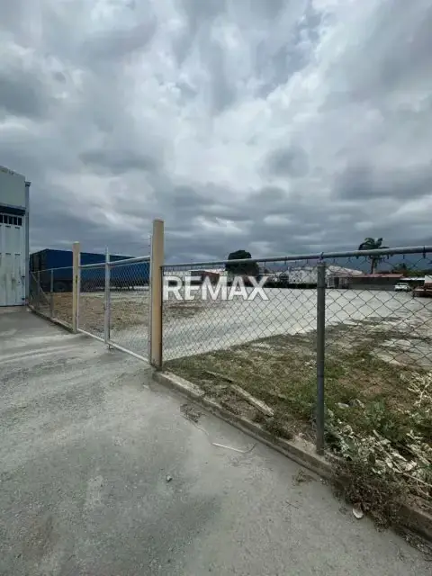 Terreno en Venta Av Intercomunal