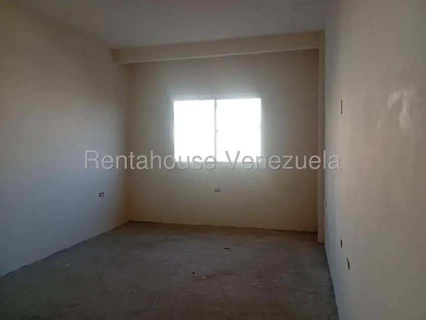 Townhouse (Duplex) en Venta en Avenida 34, Zulia - 8