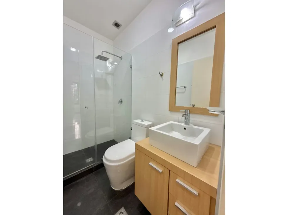 Se alquila apto 240 m2 4h+s/3.5b+s/3p Colinas de Valle Arriba - 12