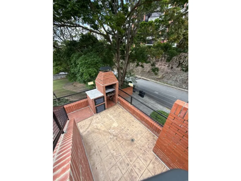Se alquila apto 240 m2 4h+s/3.5b+s/3p Colinas de Valle Arriba - 17