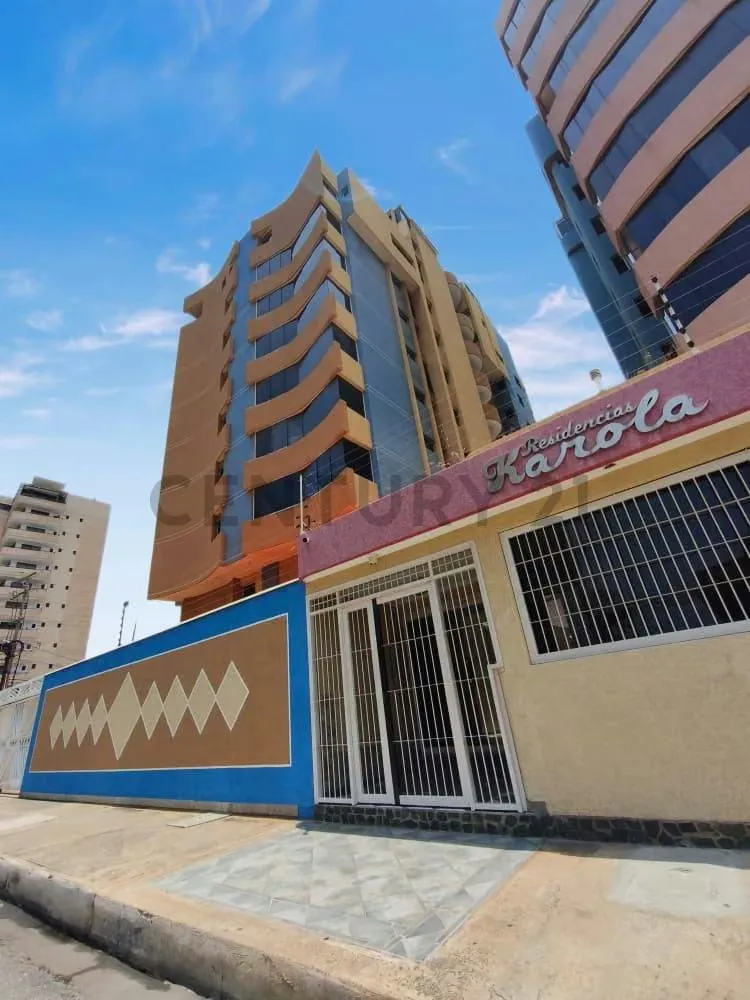 Apartamento en venta, Residencias Karola, Av Bolivar de Lecheria
