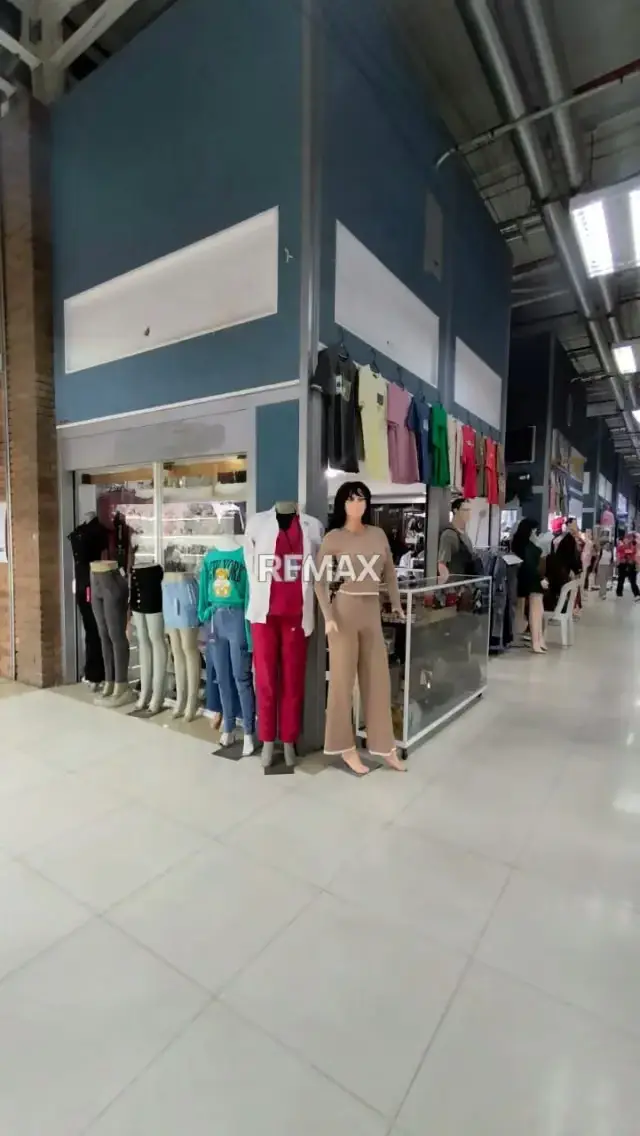 En venta dos locales en Gran Bazar
