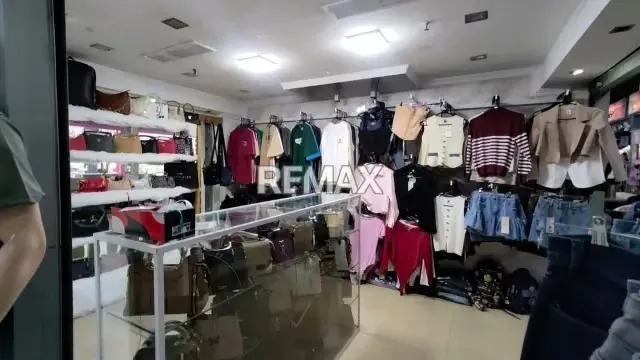 En venta dos locales en Gran Bazar - 4
