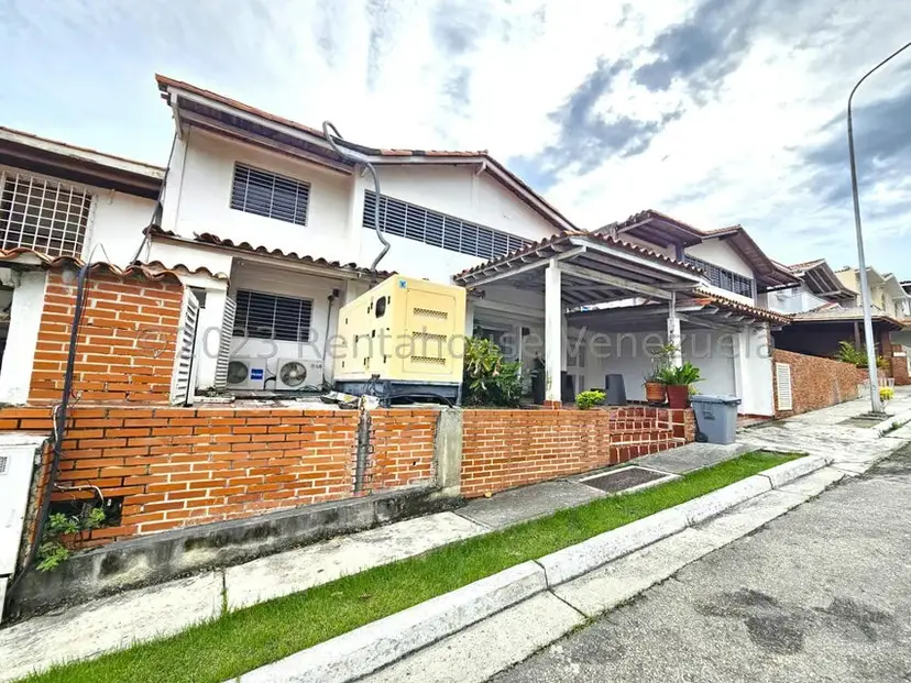 Casa (Duplex) en Venta en Zona Este, Lara