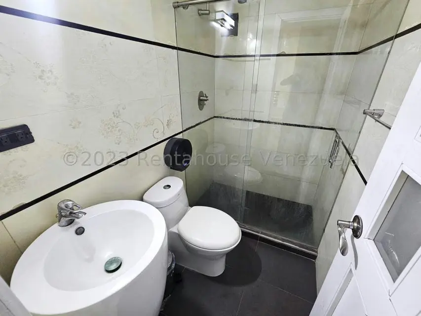 Casa (Duplex) en Venta en Zona Este, Lara - 22
