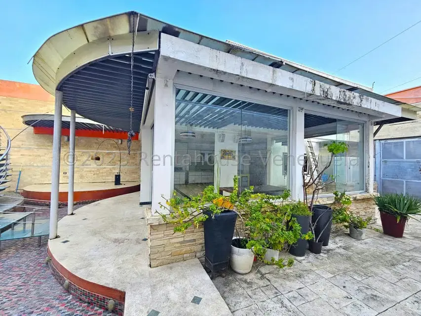 Casa (Duplex) en Venta en Zona Este, Lara - 25