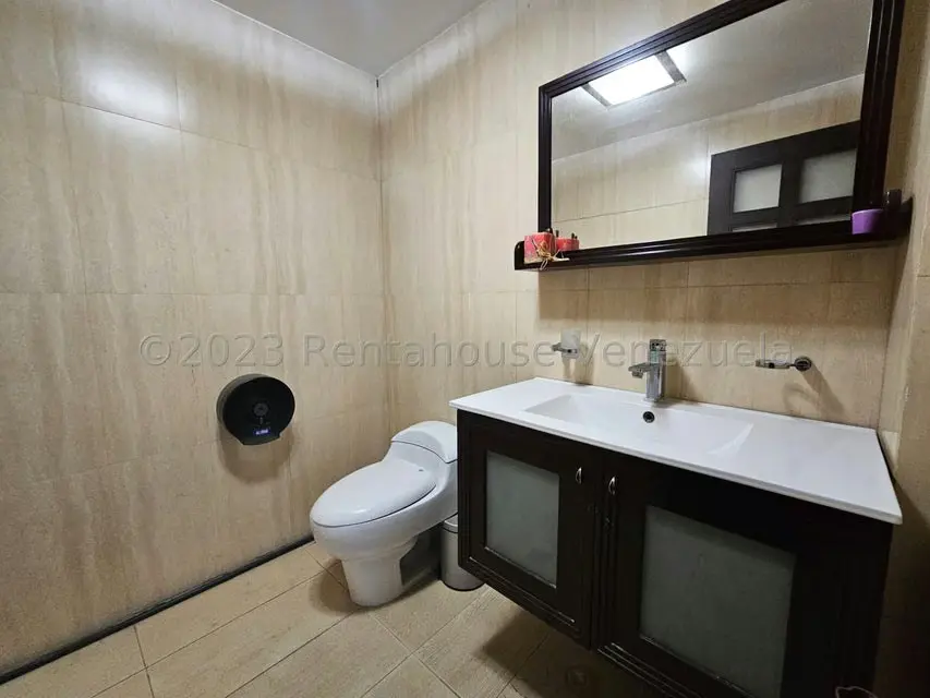 Casa (Duplex) en Venta en Zona Este, Lara - 32