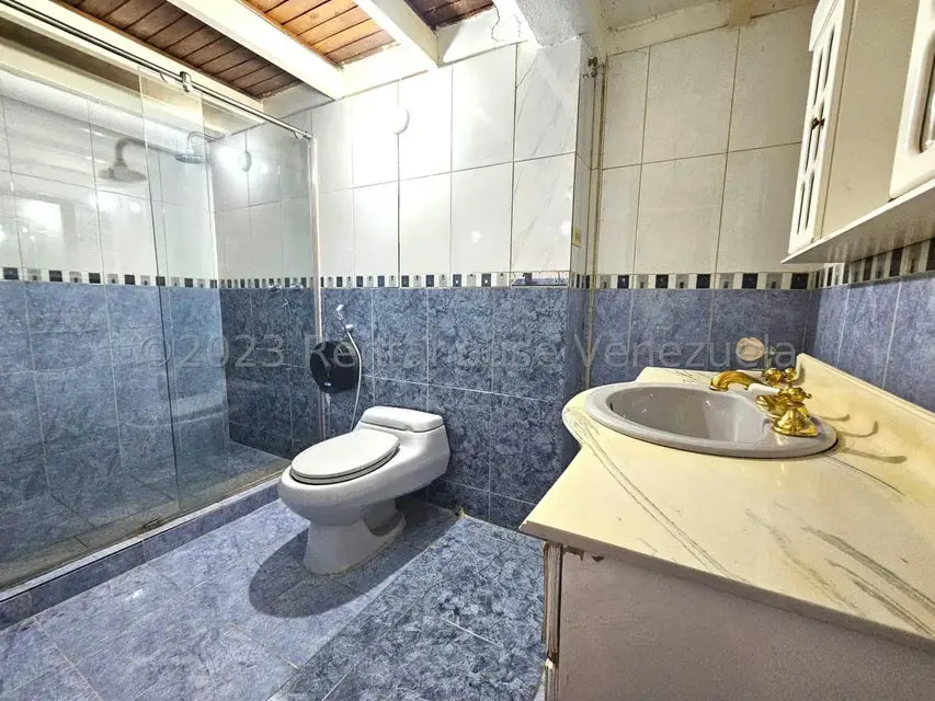Casa (Duplex) en Venta en Zona Este, Lara - 42