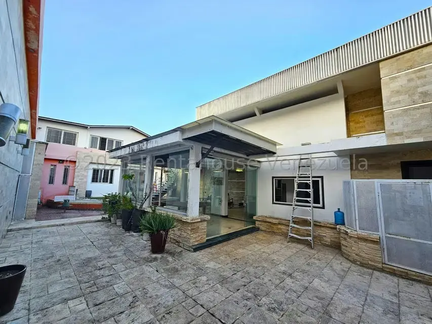 Casa (Duplex) en Venta en Zona Este, Lara - 53