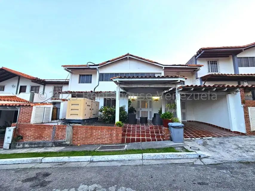 Casa (Duplex) en Venta en Zona Este, Lara - 60