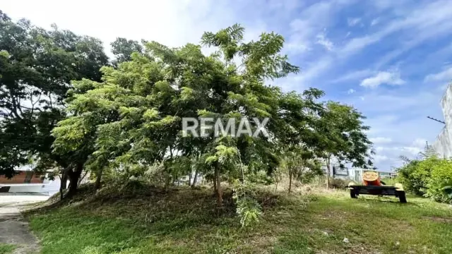 TERRENO EN VENTA en la Urbanización Terrazas del Country - Guataparo, el urbanismo privado de mayor estatus, seguridad y revalorización de la ciudad. - 4