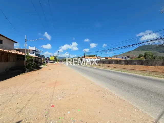 TERRENO CON POTENCIAL PARA INVERSIÓN COMERCIAL Y RESIDENCIAL, CERCA DEL MAR - 5