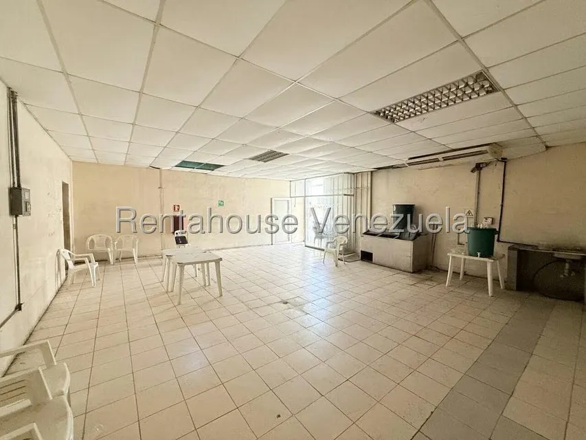 Local Comercial en Venta en Centro, Lara - 11