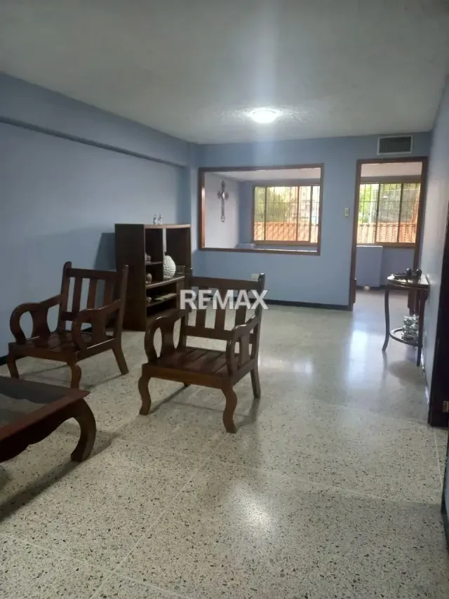 Apartamento en Venta, Resd. Katy, Calle 84A con Av 13 - 11