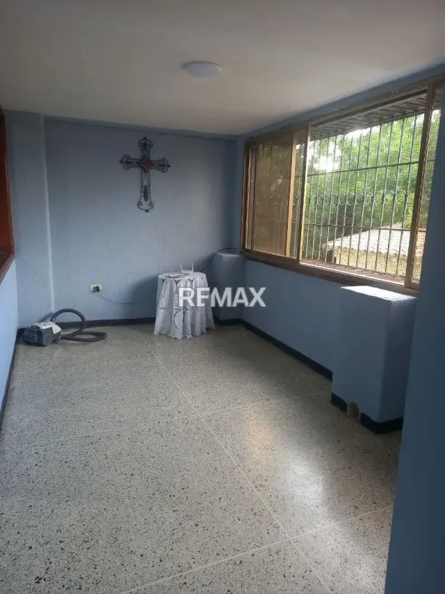 Apartamento en Venta, Resd. Katy, Calle 84A con Av 13 - 18