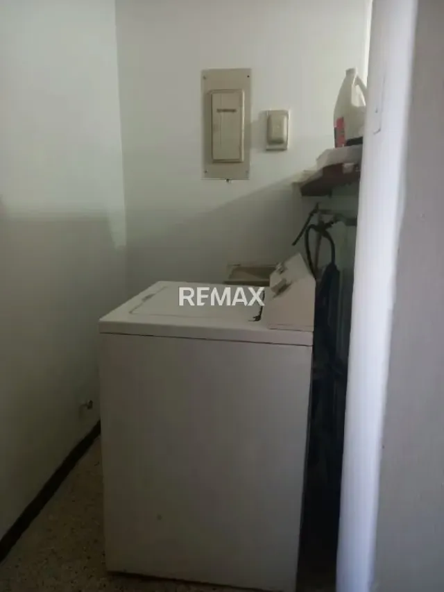 Apartamento en Venta, Resd. Katy, Calle 84A con Av 13 - 2