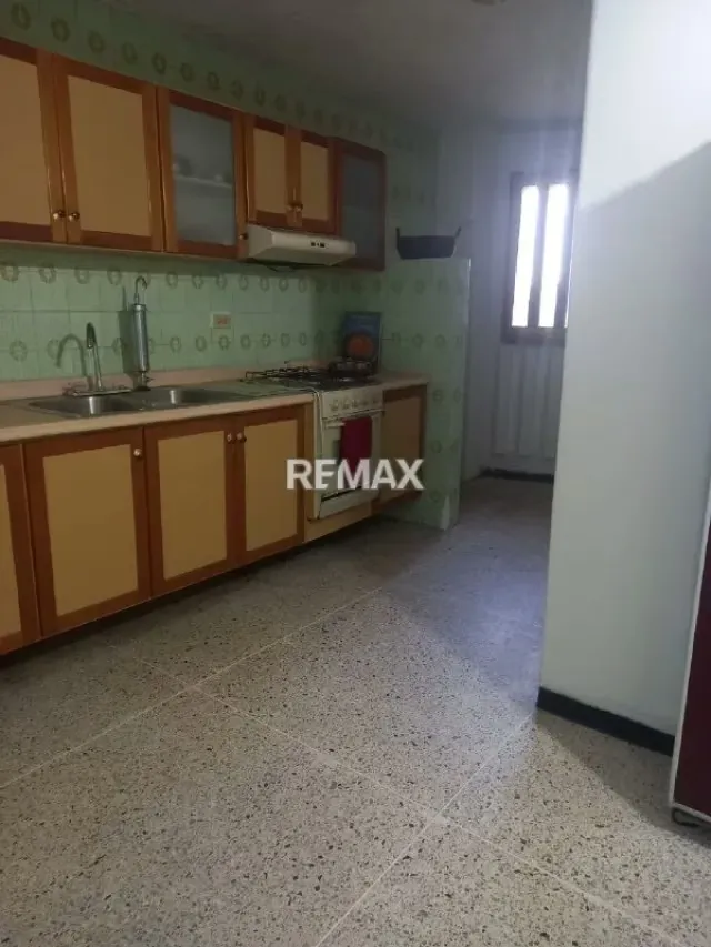 Apartamento en Venta, Resd. Katy, Calle 84A con Av 13 - 3