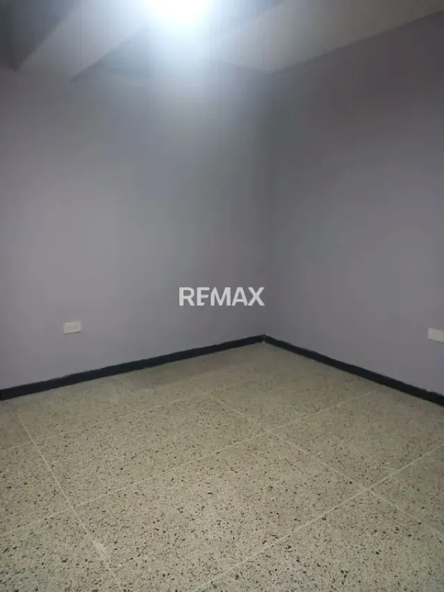 Apartamento en Venta, Resd. Katy, Calle 84A con Av 13 - 9