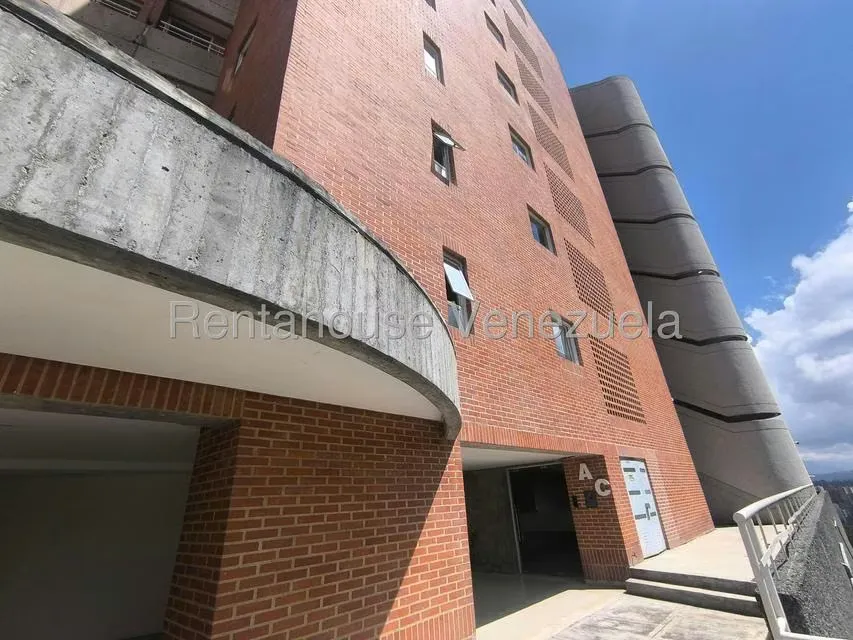 Apartamento (1 Nivel) en Venta en Los Samanes, Distrito Metropolitano - 3