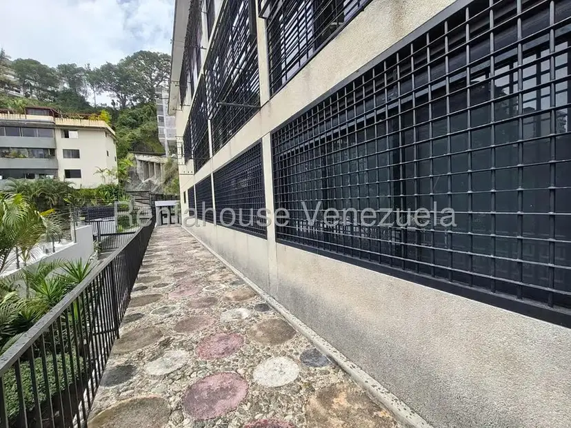 Apartamento (1 Nivel) en Alquiler en Colinas de Bello Monte, Distrito Metropolitano