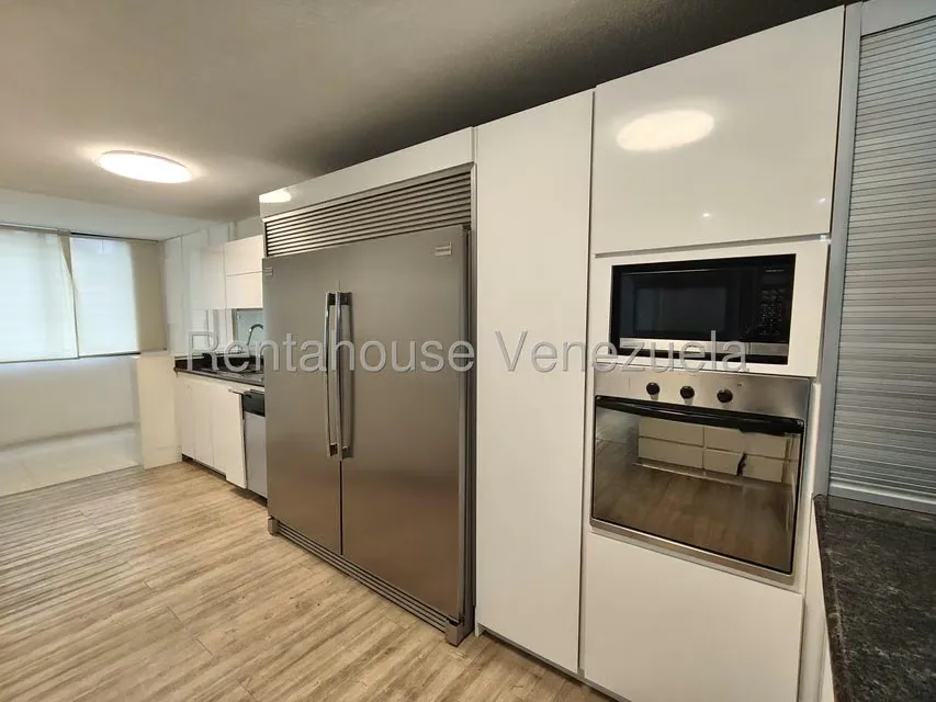 Apartamento (1 Nivel) en Alquiler en Colinas de Bello Monte, Distrito Metropolitano - 15