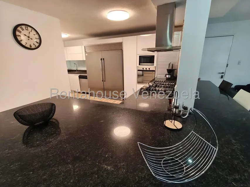 Apartamento (1 Nivel) en Alquiler en Colinas de Bello Monte, Distrito Metropolitano - 23