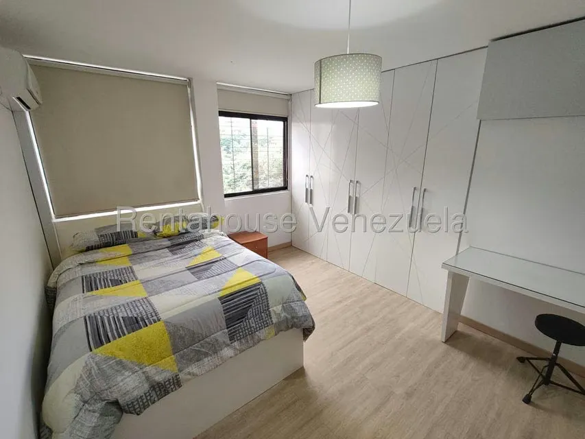 Apartamento (1 Nivel) en Alquiler en Colinas de Bello Monte, Distrito Metropolitano - 44
