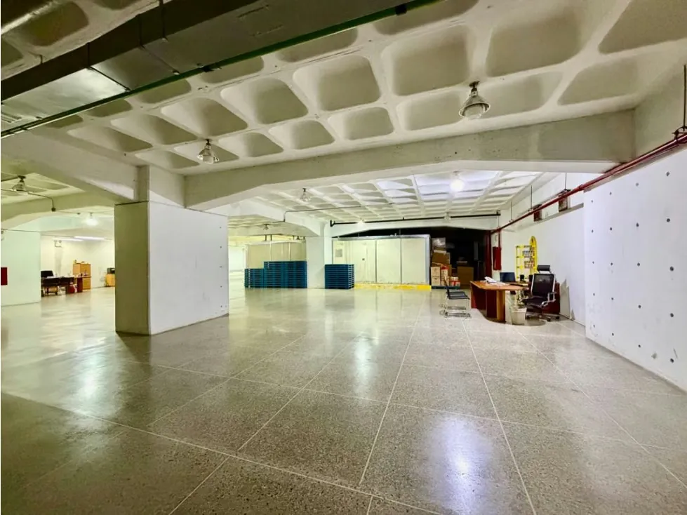 Se vende local comercial 800m2 San Martin