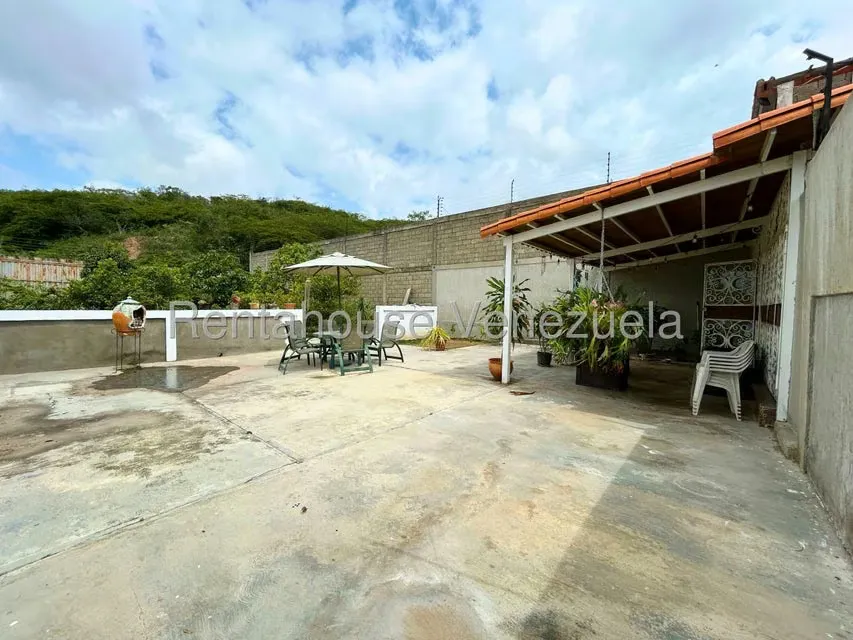 Casa (Duplex) en Venta en Via el Ujano, Lara - 47