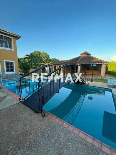 En venta exclusiva propiedad country en Safari Carabobo - 3