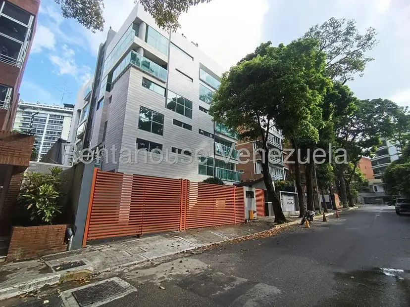 Apartamento (Duplex) en Alquiler en Los Naranjos de Las Mercedes, Distrito Metropolitano