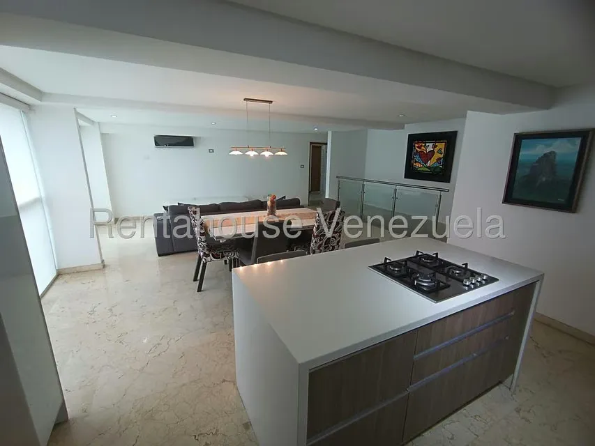 Apartamento (Duplex) en Alquiler en Los Naranjos de Las Mercedes, Distrito Metropolitano - 11