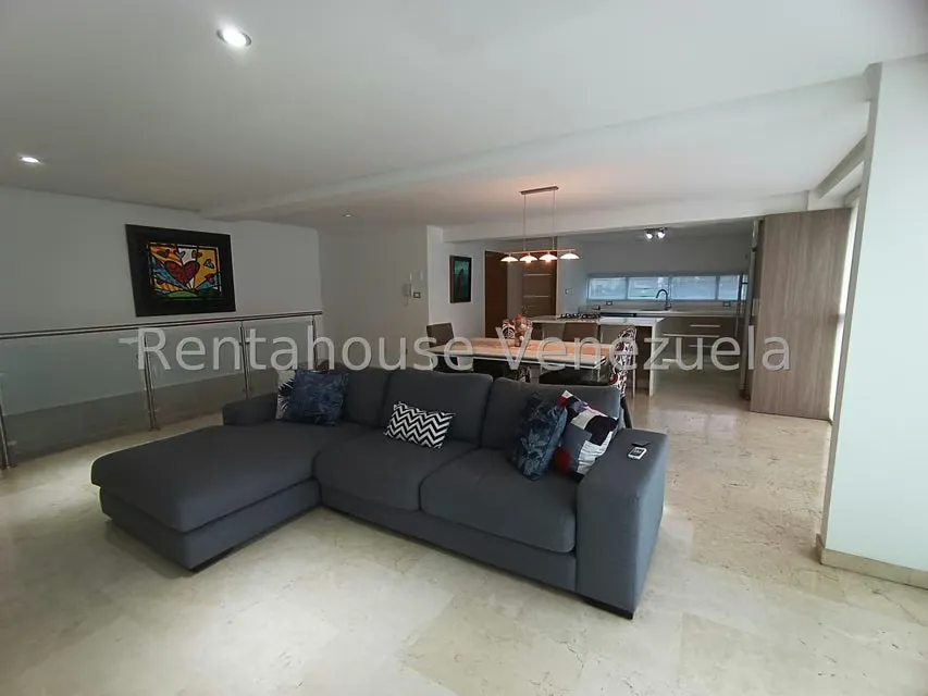 Apartamento (Duplex) en Alquiler en Los Naranjos de Las Mercedes, Distrito Metropolitano - 5