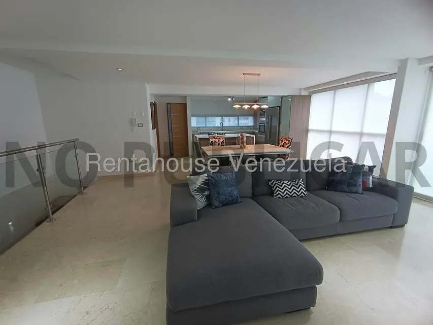 Apartamento (Duplex) en Alquiler en Los Naranjos de Las Mercedes, Distrito Metropolitano - 6