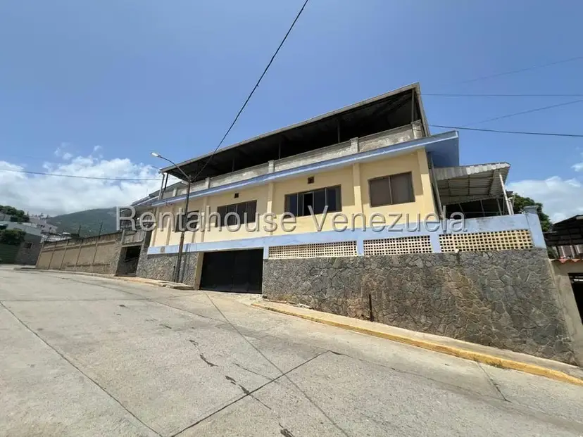 Comercial (Galpon - Deposito) en Venta en Palmar Este, Vargas