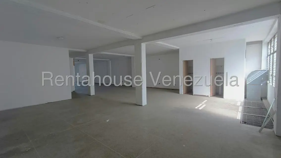 Galpon - Deposito en Alquiler en Catia, Distrito Metropolitano - 3
