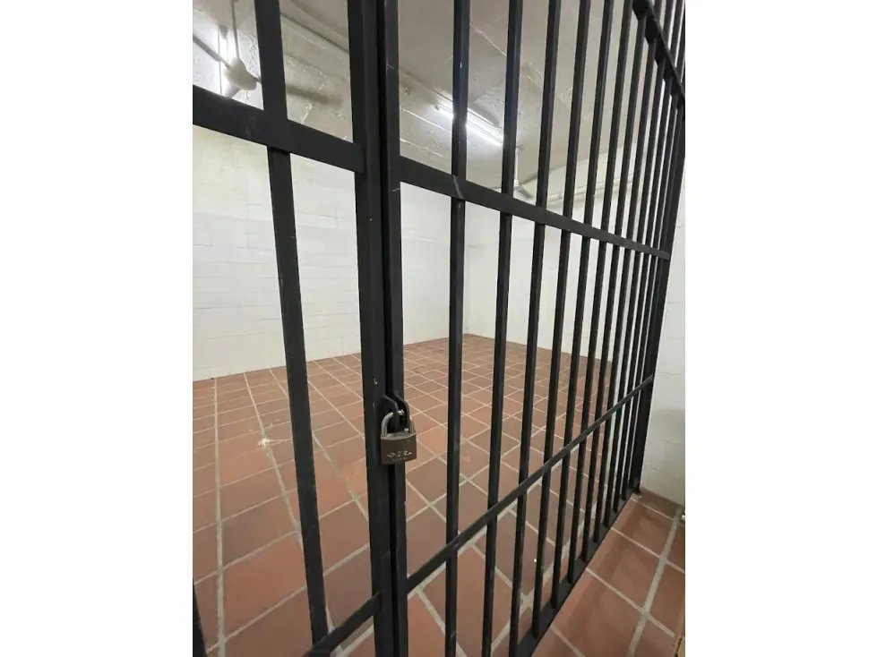 Alquilo apartamento 215m2 Campo Alegre 8413 - 12