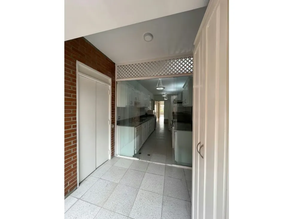 Alquilo apartamento 215m2 Campo Alegre 8413 - 9
