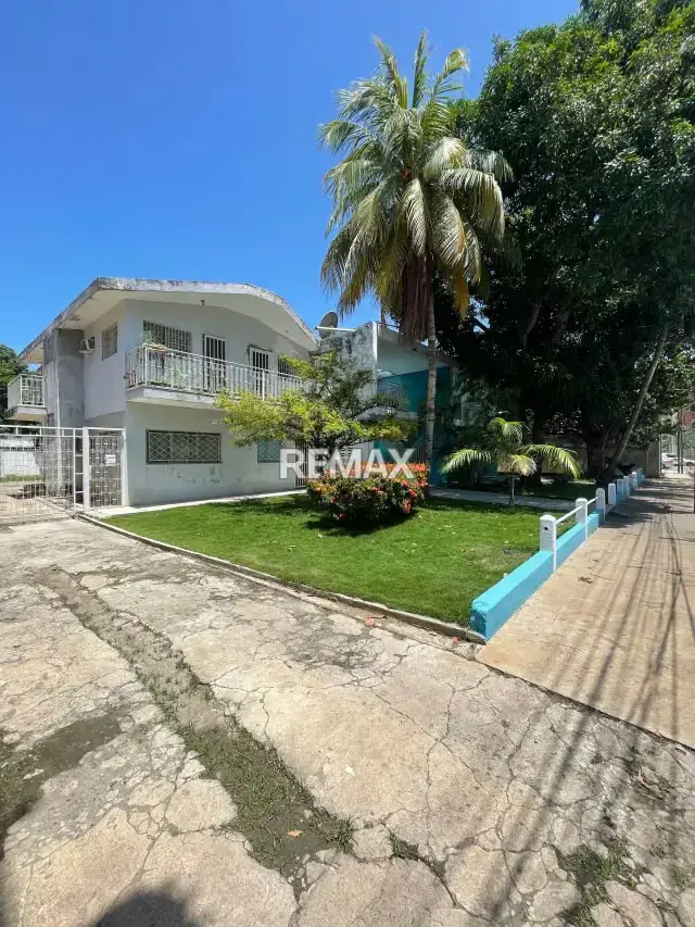 Se vende terreno en la calle los apamates a pocos metros de la Av Anzoategui Lecheria