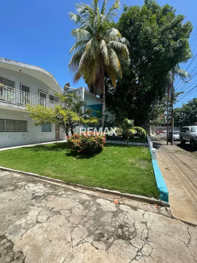 Se vende terreno en la calle los apamates a pocos metros de la Av Anzoategui Lecheria - 2