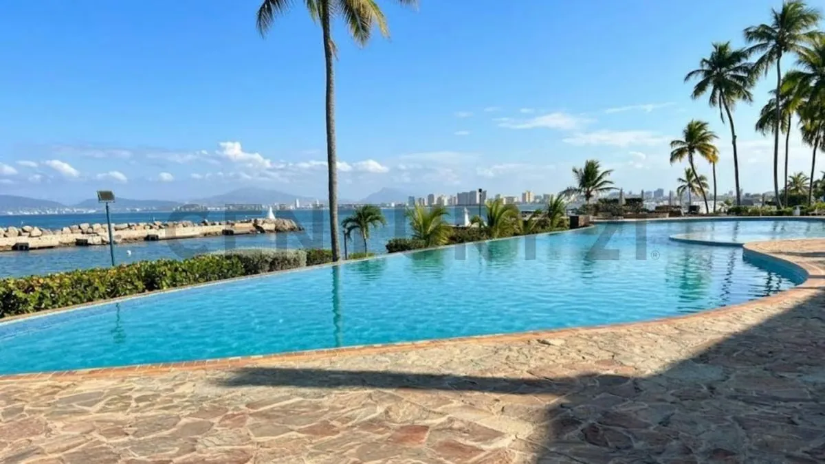 Apartamento Amoblado en Alquiler en la mejor zona de Lecherias - 2