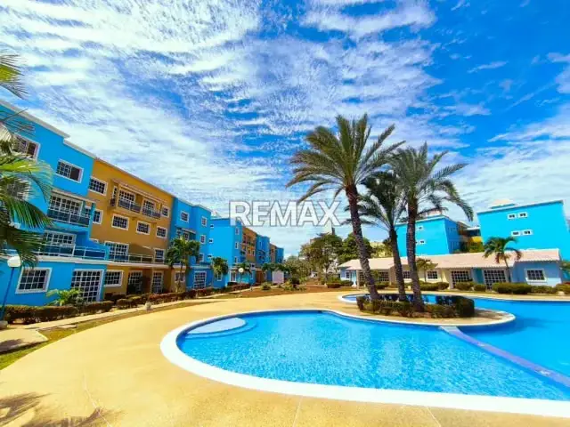 APARTAMENTO MODERNO EN CONJUNTO RESIDENCIAL LA MARINA, PORLAMAR