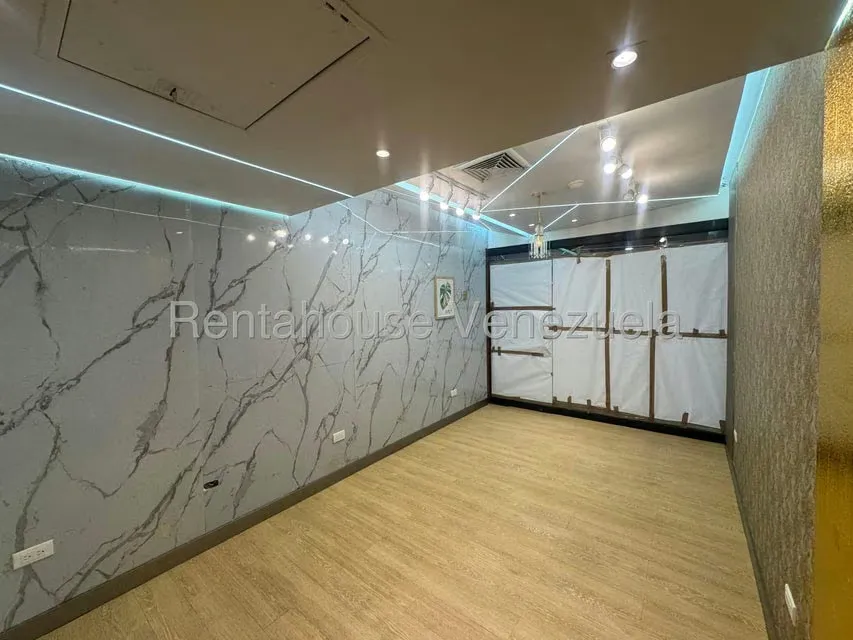 Local Comercial en Alquiler en Santa Fe Norte, Distrito Metropolitano - 12