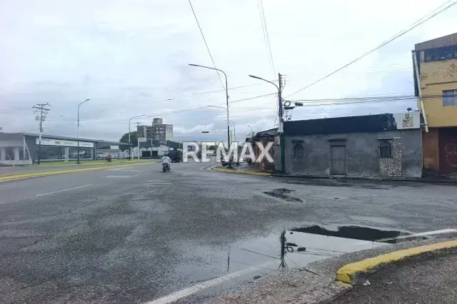 Tu Local en la Av. Los Agricultores de Acarigua.