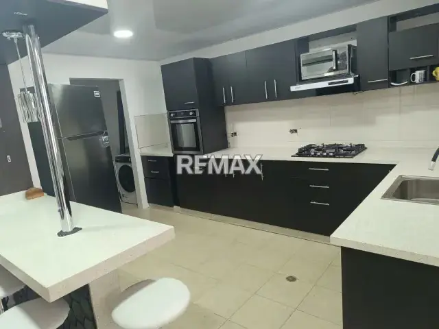 CASA EN ALQUILER EN MONTERREY SECTOR TIPURO MATURIN