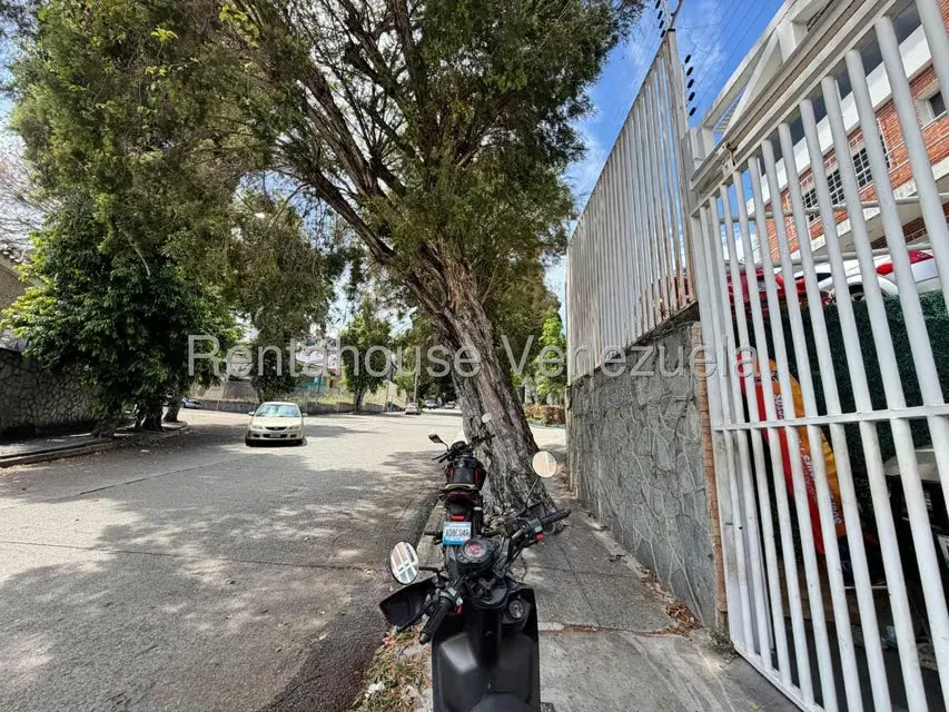 Negocios y Empresas (Automotores) en Venta en Santa Monica, Distrito Metropolitano - 17