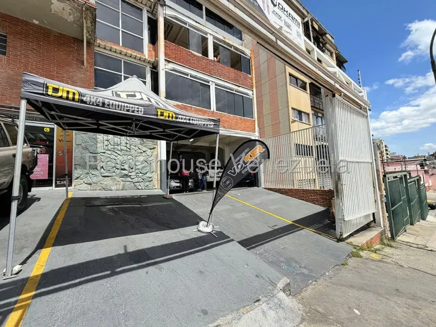 Negocios y Empresas (Automotores) en Venta en Santa Monica, Distrito Metropolitano - 27